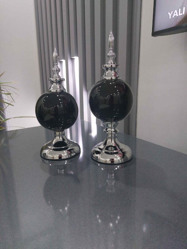 Image #1 from Y**** Ö*****