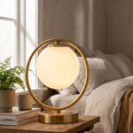 Bombay Top Camlı Bronz Masa Lambası